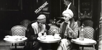 流行復(fù)古風(fēng)的鐘形帽 流行復(fù)古風(fēng)的鐘形帽